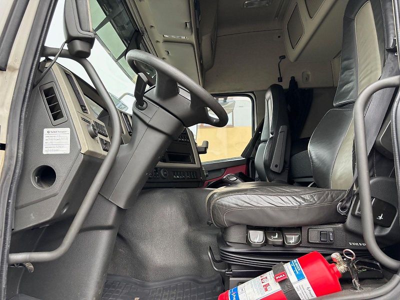 Volvo FM 500 6x2 Carrier Čelo - fotka 8 z 15
