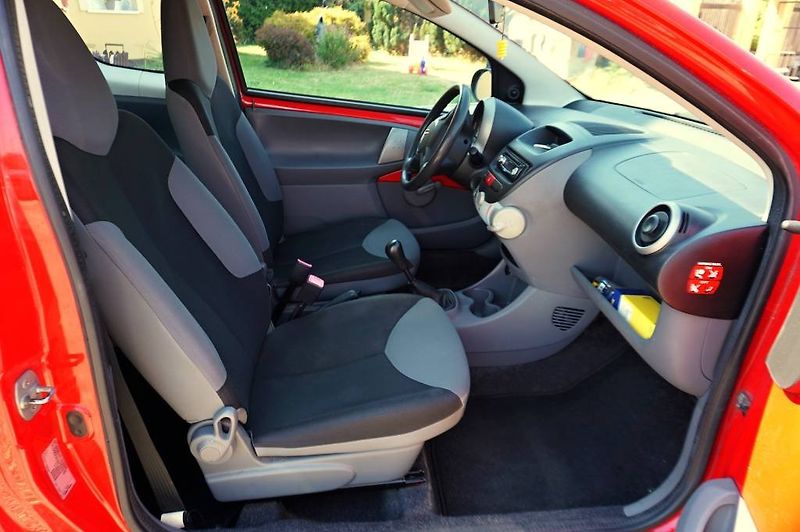 Citroën C1 (2007) 1,0 50 kW - fotka 13 z 21