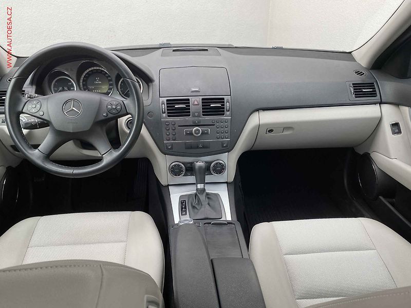 Mercedes-Benz Třídy C (2009) 1.6 K C180, Avantgarde, AT - fotka 8 z 16