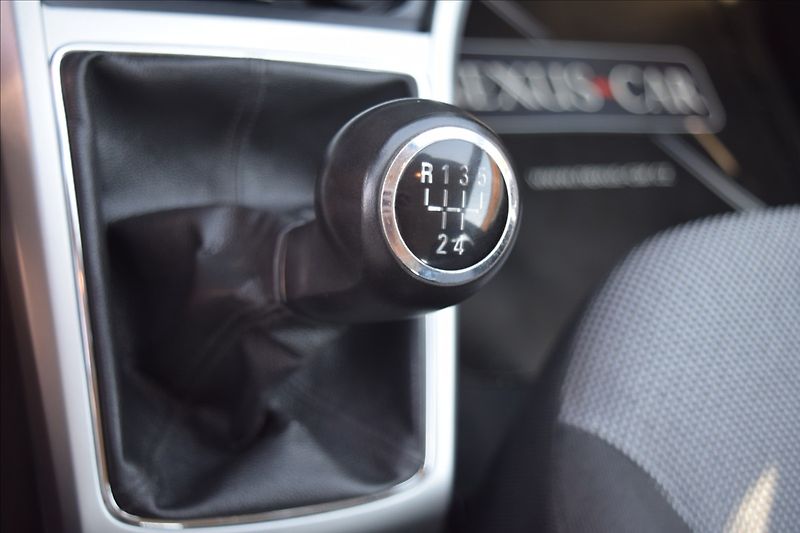 Opel Astra 1,4 i 66KW KLIMA ALU VÝHŘEV - fotka 48 z 50