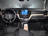 Volvo XC60 2,0 B5 AWD PLUS Bezklíč,BLIS - náhled 13