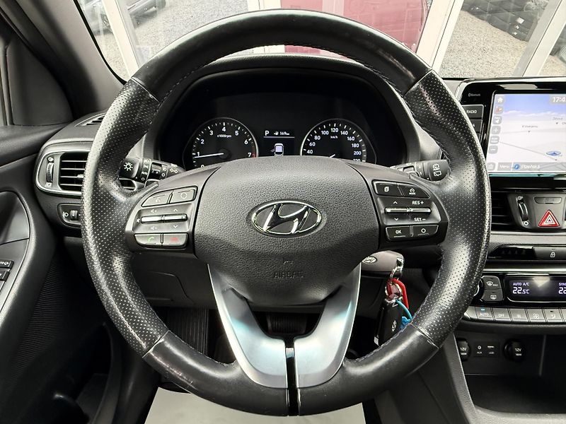 Hyundai i30 1,4 T-GDI DCT Style Automat ČR - fotka 25 z 42