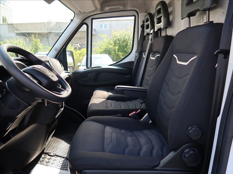 Iveco Daily 2,3 35S16,115kW,L4H2,1majČR - fotka 12 z 22