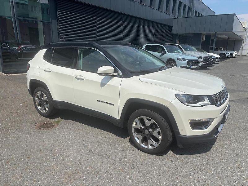 Jeep Compass (2018) 2,0 MJET 140k  4WD Limited - fotka 2 z 8