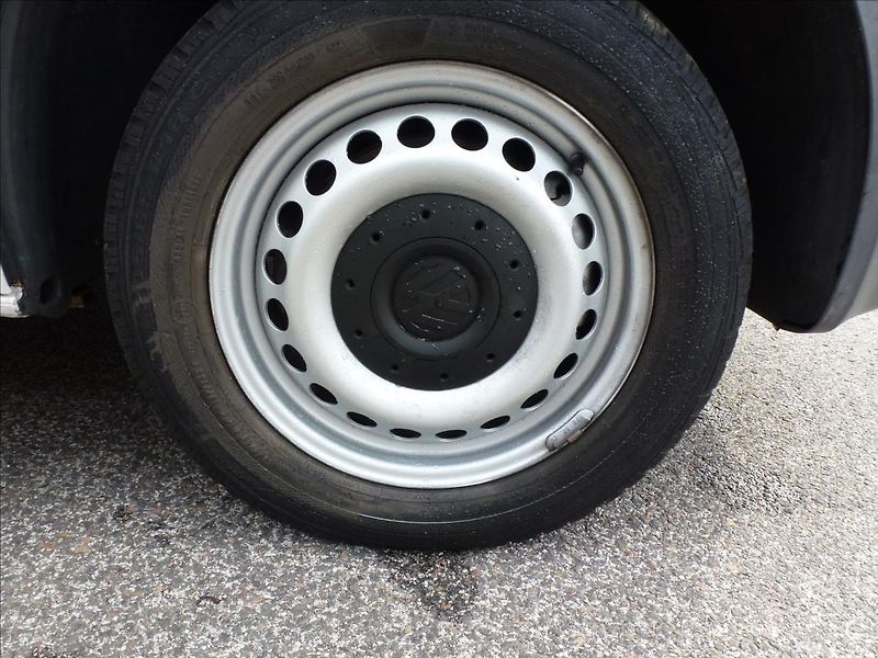 Volkswagen Transporter 2,0 TDI 9míst - fotka 45 z 46