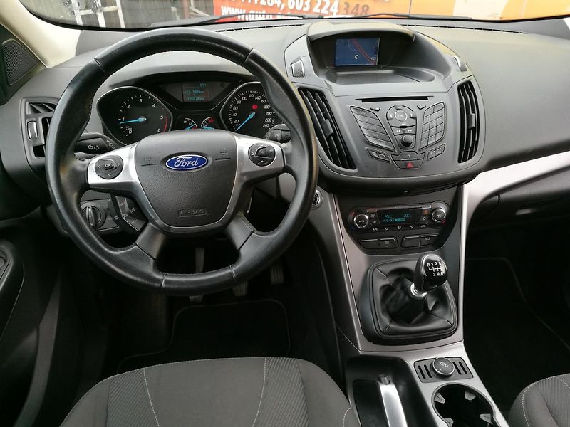 Ford Kuga 2,0 TDCi - fotka 5 z 21