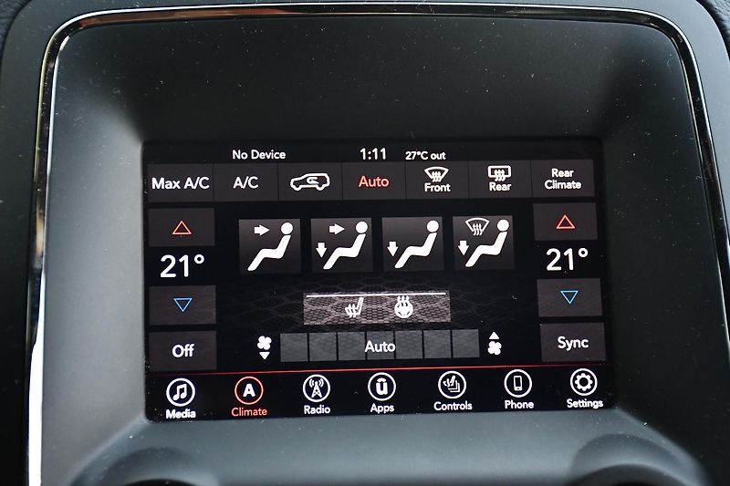 Dodge Durango 3.6L AWD V6 7.MÍST - fotka 38 z 55