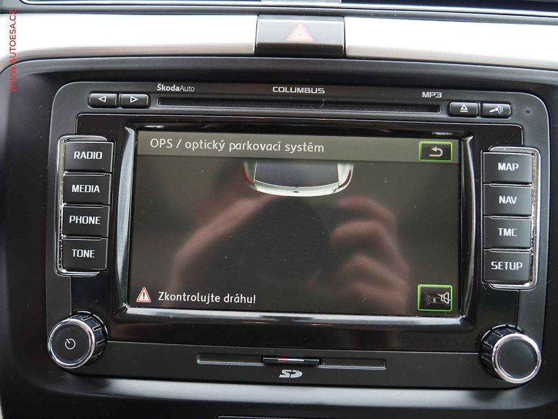 Škoda Superb (2012) 2.0TDi, AT, autoAC - fotka 13 z 20