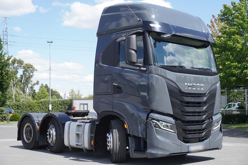 Iveco (2024) AS 440 S57 S-Way tractor unit - fotka 4 z 24
