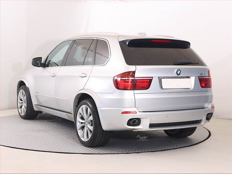 BMW X5 (2008) 3.0sd, 4X4, Automat, 7 míst - fotka 4 z 20