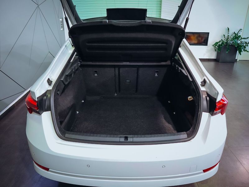Škoda Octavia 2.0 TDI 110kW DSG Ambition - fotka 7 z 29