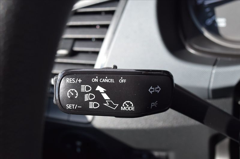 Škoda Fabia 1,0 MPI 55KW PO SERVISE VÝHŘEV - fotka 25 z 43