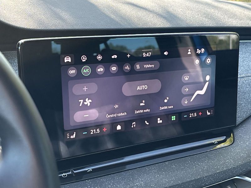 Škoda Octavia (2025) Combi 2.0 TDI DSG Top Selectio - fotka 14 z 35