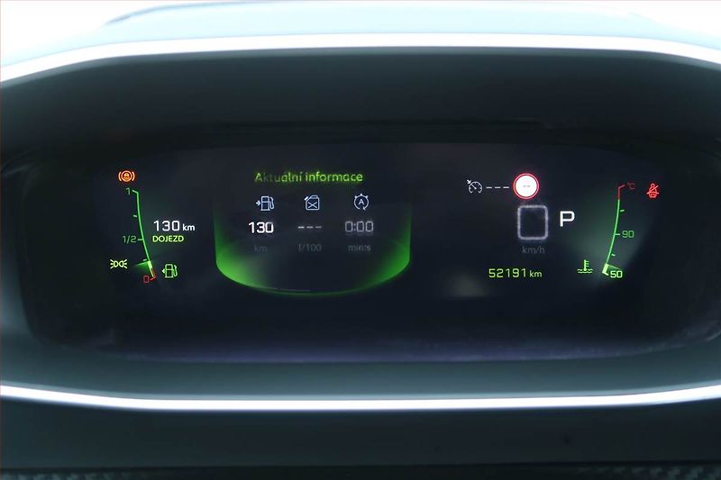 Peugeot 2008 (2020) Allure 1.2 PureTech, Automat - fotka 11 z 25