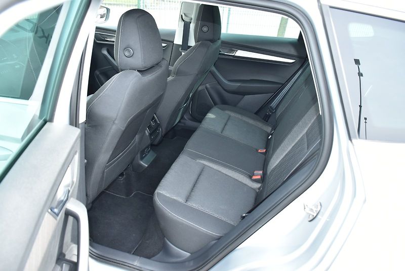 Škoda Karoq (2025) Top Selection 2.0 TDI 110kW 4x - fotka 26 z 34