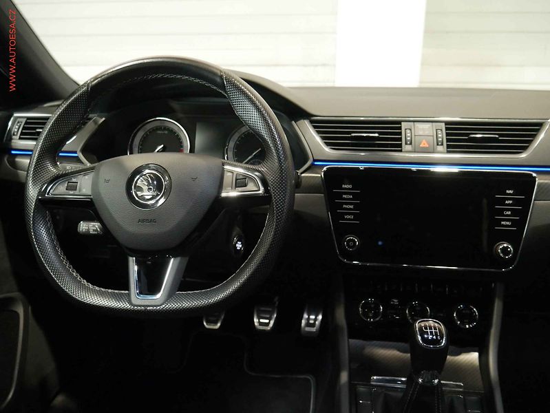 Škoda Superb (2019) 2.0 TDi, ČR, LED, navi - fotka 11 z 24