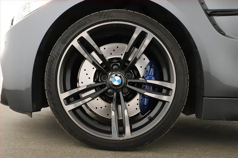 BMW M4 (2015) - fotka 11 z 20