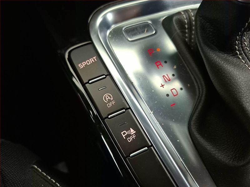 Kia Pro_Ceed (2019) GT-Line 1.4 T-GDI, Automat, ČR - fotka 16 z 23