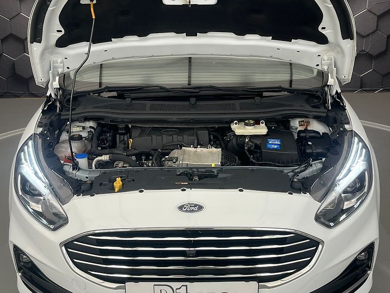 Ford S-MAX 2.0 EB Titanium LED manuál - fotka 38 z 58