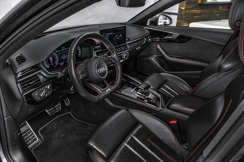 Audi A4 50 TDI quattro S-line - fotka 13 z 24