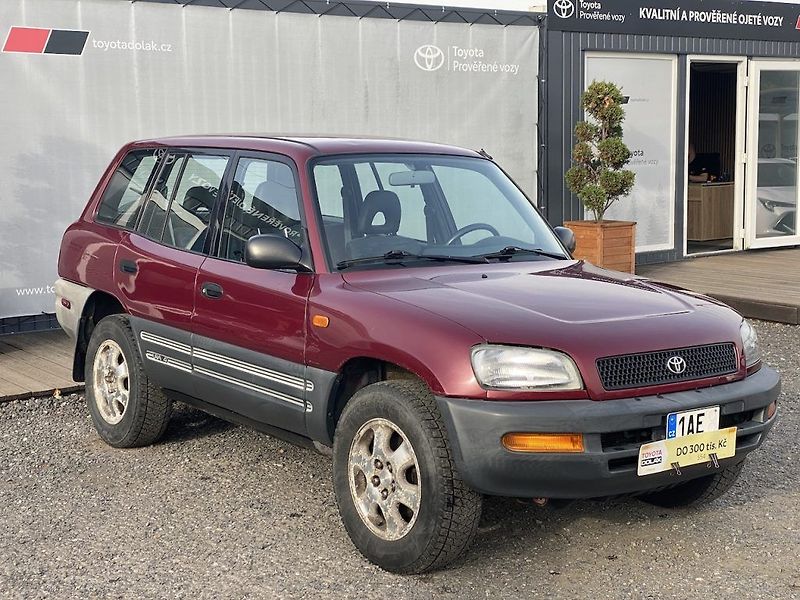 Toyota RAV4 2.0i, 4x4, tažné, STK - fotka 1 z 13