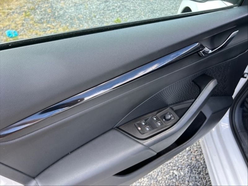 Škoda Octavia 2,0 TDI 110 Ambition - fotka 11 z 11