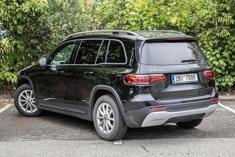 Mercedes-Benz GLB - fotka 7 z 37