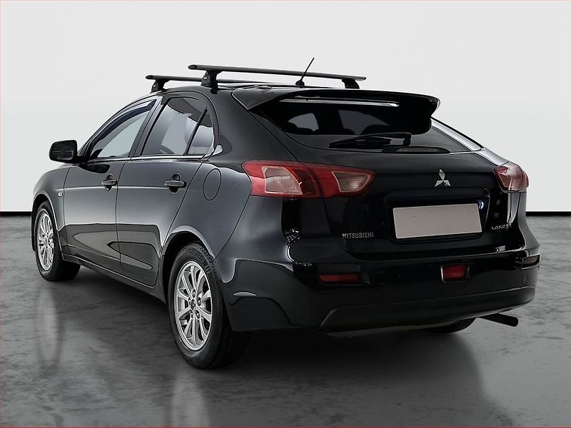 Mitsubishi Lancer (2011) 1.6 MIVEC - fotka 4 z 17