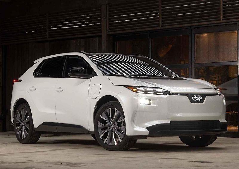 Subaru své elektrické novinky odhalilo v Bruselu.