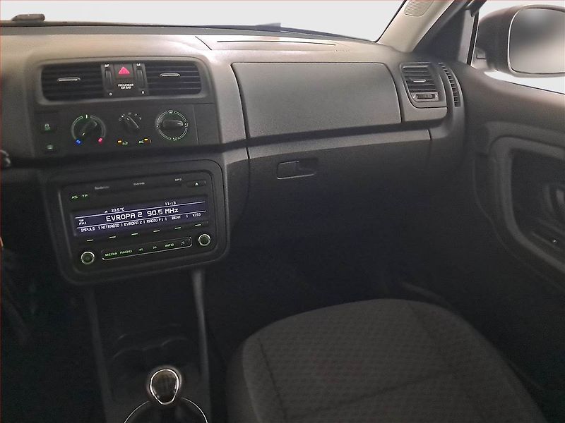 Škoda Fabia (2011) Ambiente 1.2 TSI, Eko.zaplacen - fotka 8 z 15