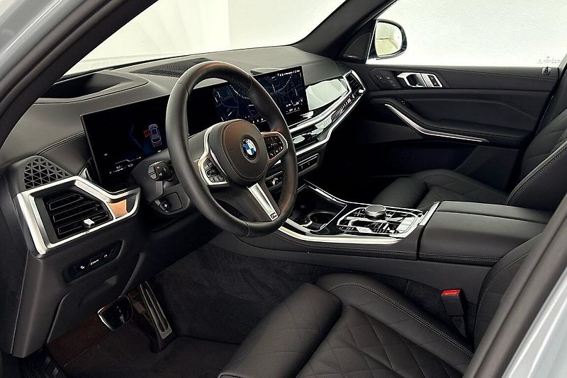 BMW X5 xDrive30d - fotka 6 z 26
