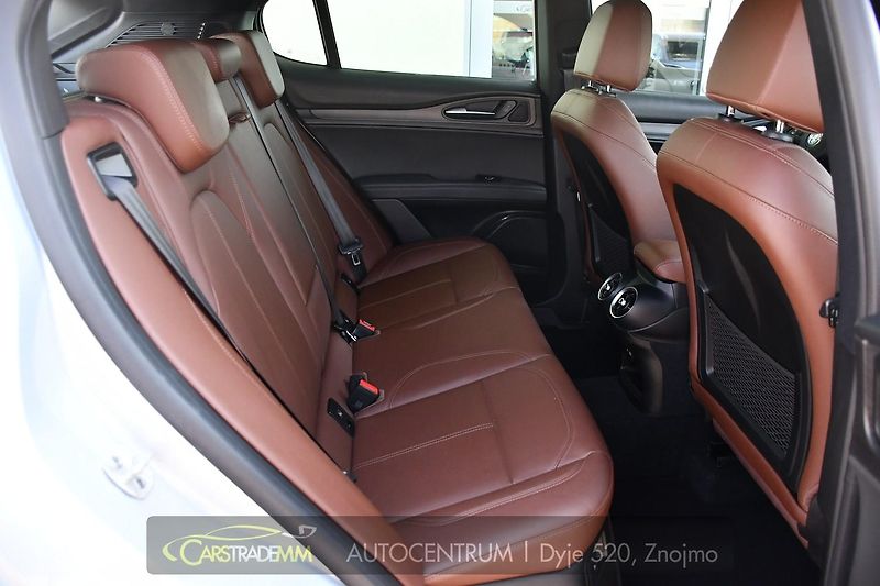 Alfa Romeo Stelvio 2,2 JTDm Q4 154kW TAŽNÉ - fotka 19 z 53