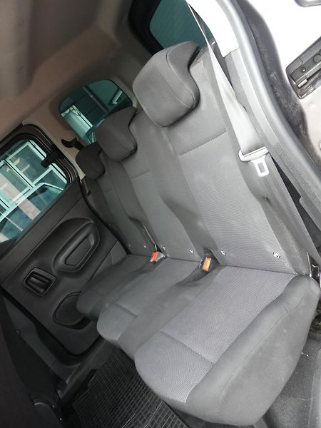 Citroën Berlingo (2021) 1,5 BlueHDi 100 MAN6  - fotka 9 z 19
