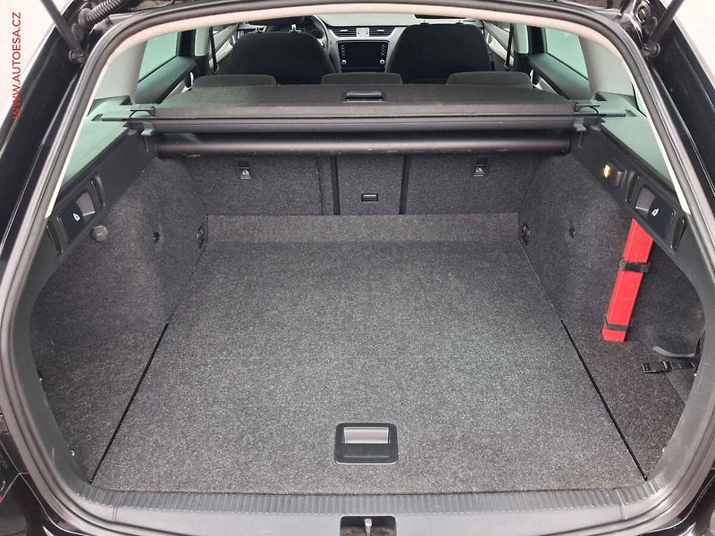 Škoda Octavia (2017) 2.0 TDi, Drive, LED, navi - fotka 7 z 19