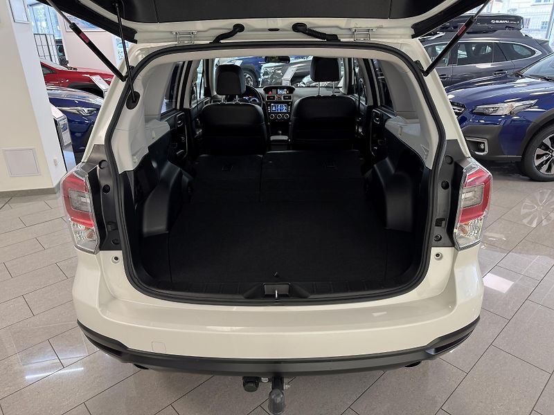 Subaru Forester 2.0XT Comfort, CZ, Perfektní - fotka 19 z 49