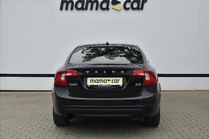 Volvo S60 2.0D 120kW MOMENTUM ČR - fotka 6 z 22