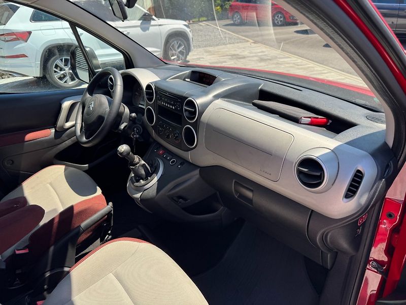 Citroën Berlingo (2009) 1,6 HDI 80Kw - fotka 25 z 26