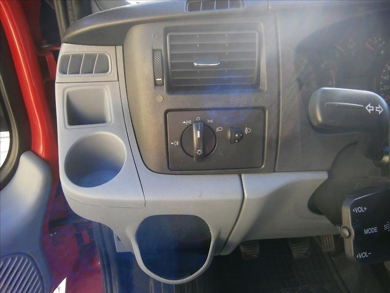 Ford Transit 2,2 TDCI  L3H2  9 MÍST - fotka 17 z 18