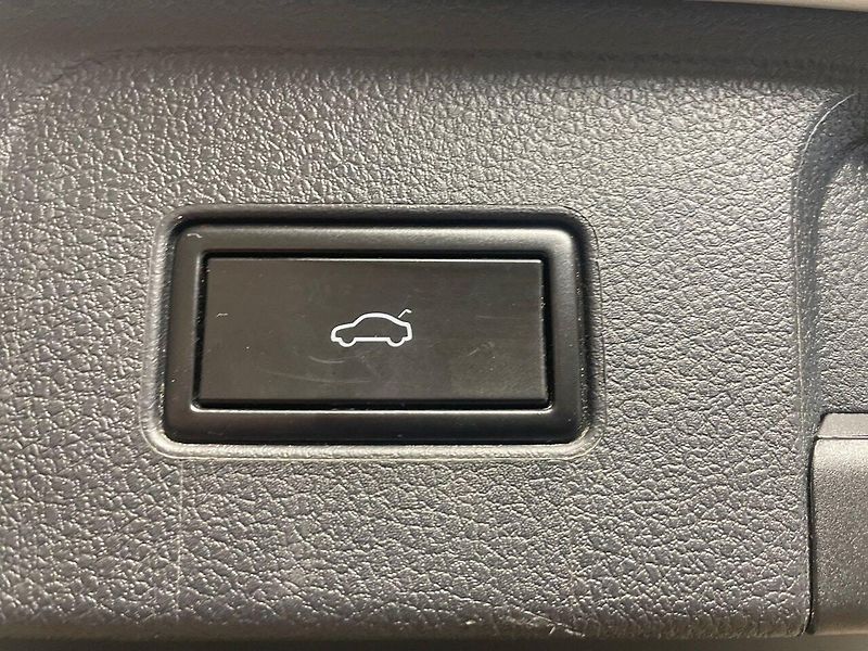 Volkswagen Passat TDI 4M R-Line Matrix NezT Taž - fotka 20 z 22