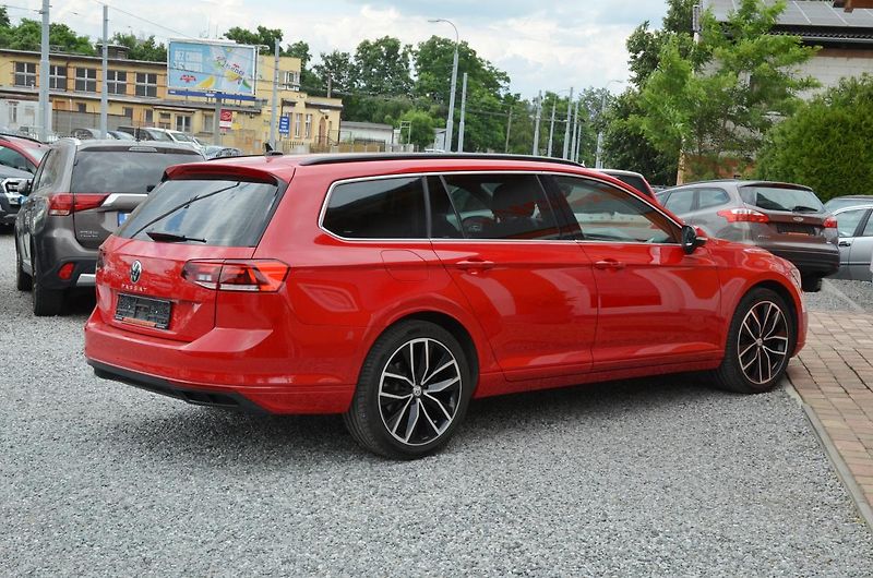 Volkswagen Passat (2021) 2.0 TDi DSG / 77.300km / 1.MAJ - fotka 6 z 42