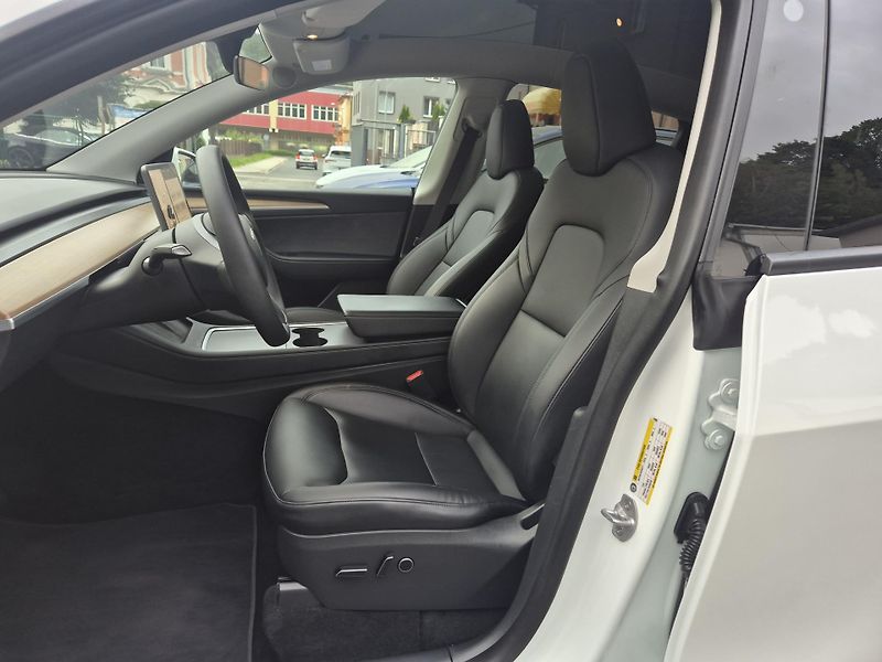 Tesla Model Y ZAMLUVENO ! TZ 92,4% - fotka 42 z 50