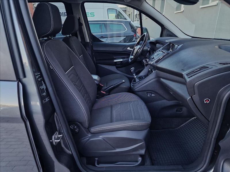 Ford Tourneo Connect 1.5TDCi 88kW L2, Titanium, ČR - fotka 14 z 50