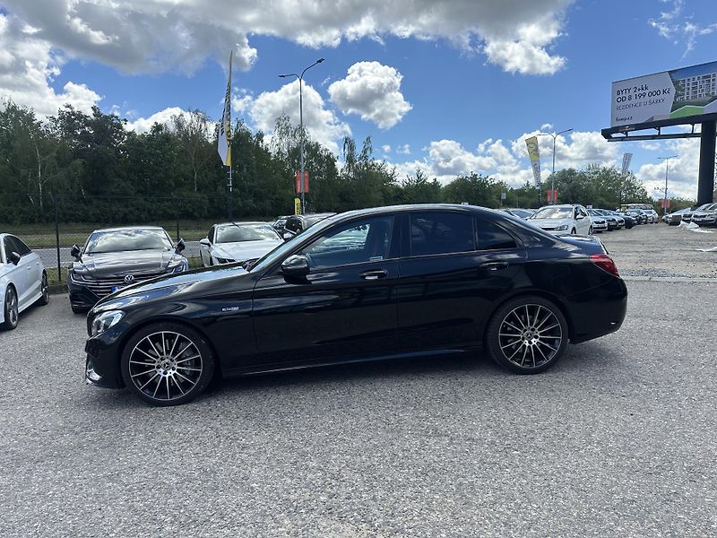 Mercedes-Benz Třídy C (2018) Mercedes-Benz C 43 AMG 2018 - fotka 4 z 20