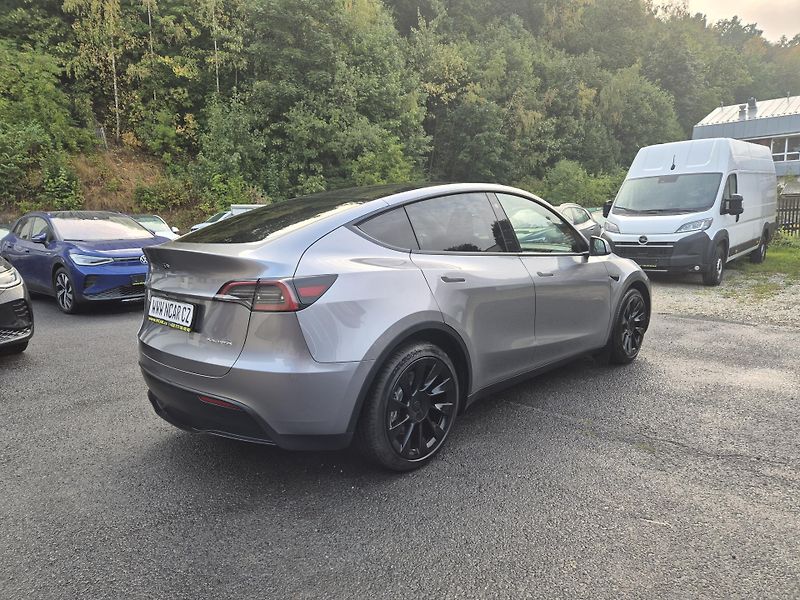 Tesla Model Y ZAMLUVENO ! - fotka 5 z 49