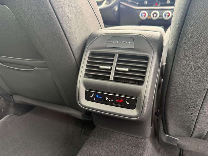 Škoda Superb Sportline 1,5 TSI iV 200 kW DS - fotka 24 z 27