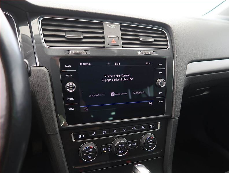 Volkswagen Golf (2020) 32 kWh - 37 Ah, SoH 90% - fotka 16 z 26