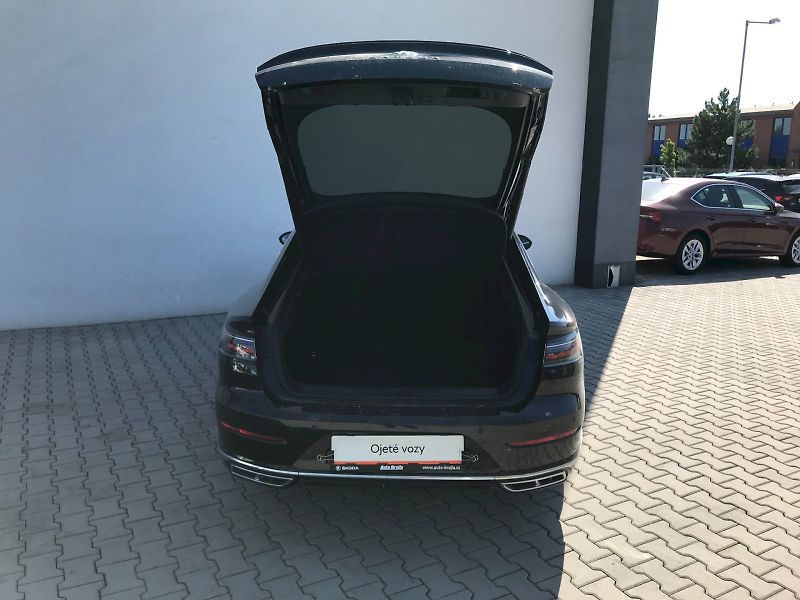 Volkswagen Arteon (2022) R-LINE 2,0 TDI 7DSG - fotka 10 z 25
