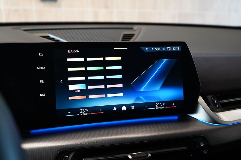 BMW X2 20i sDrive, M Paket - fotka 30 z 41