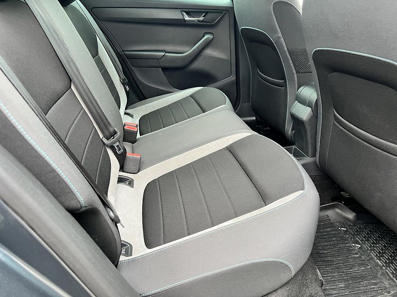 Škoda Fabia JOY 1.0MPi 55kw KLIMA NAVI ALU - fotka 35 z 47