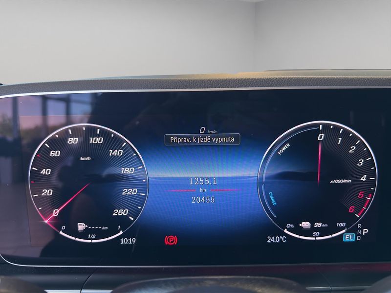 Mercedes-Benz GLE (2025) 350 de 4MATIC - fotka 11 z 21